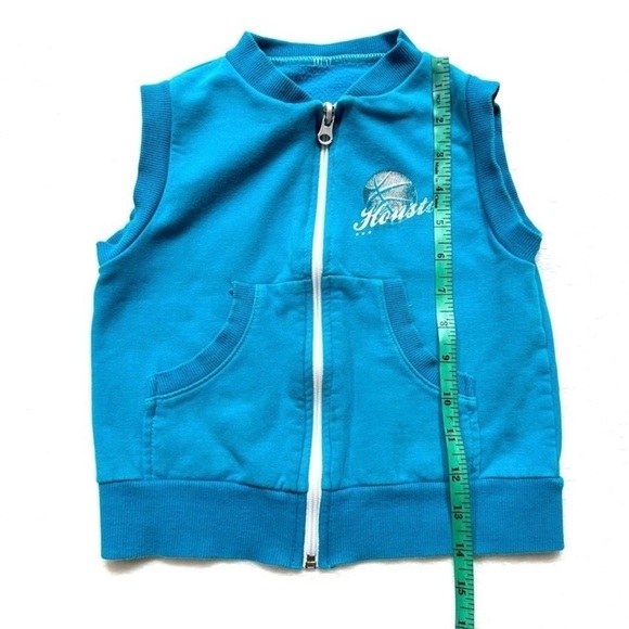 ⭐️ 5 for $25 A Set of Carter’s Striped Blue & Grey Shorts & Blue Vest Size 3 T - Picture 11 of 11